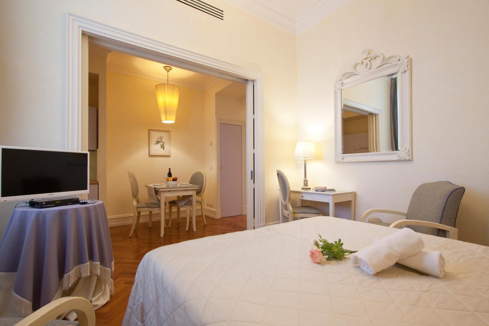 Serristori Palace Residence Флоренция Екстериор снимка