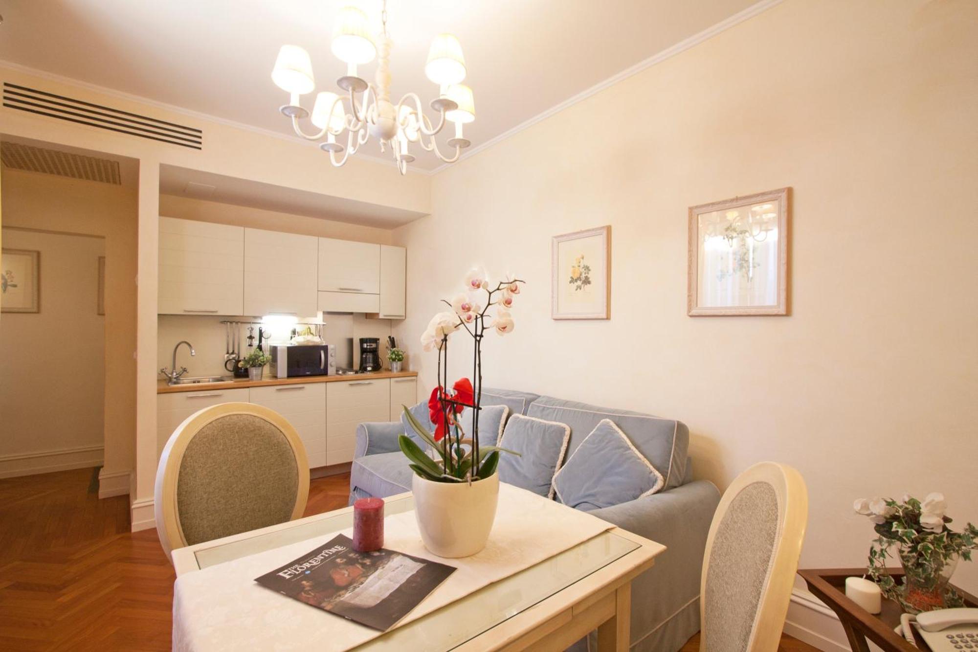 Serristori Palace Residence Флоренция Стая снимка