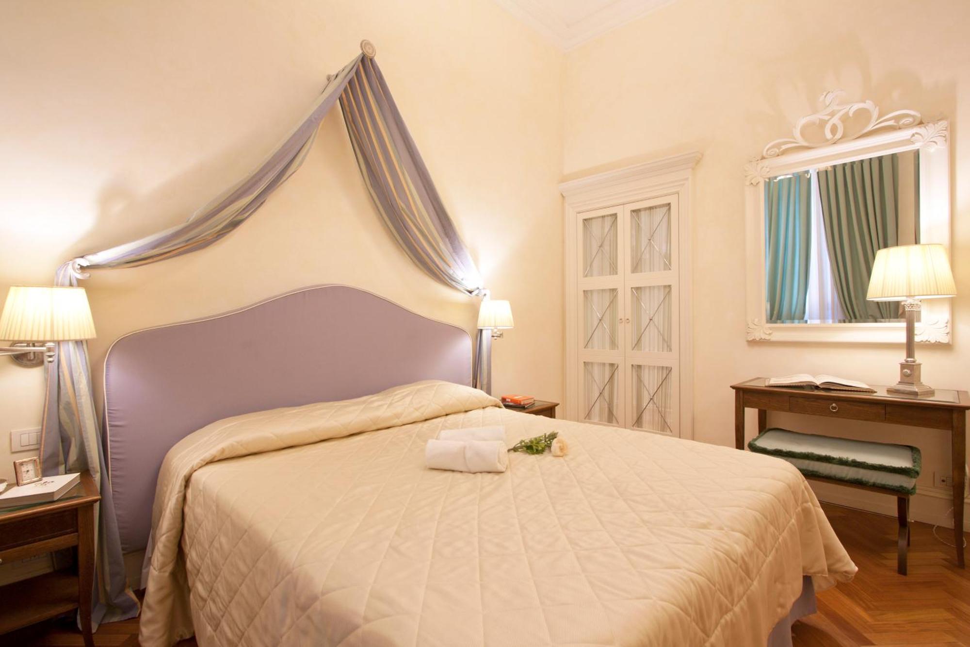 Serristori Palace Residence Флоренция Стая снимка