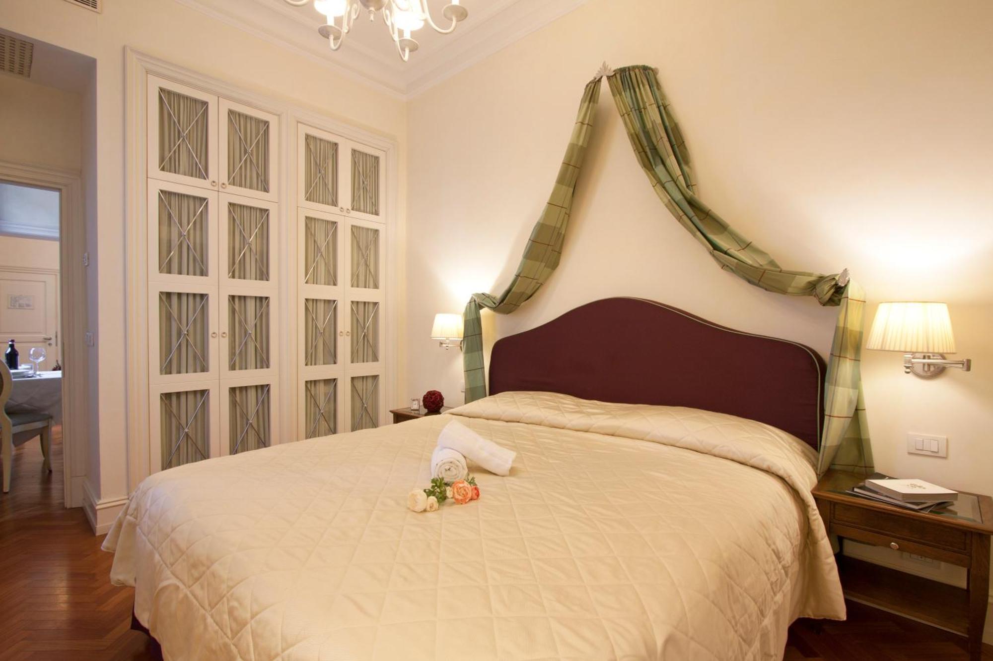 Serristori Palace Residence Флоренция Стая снимка