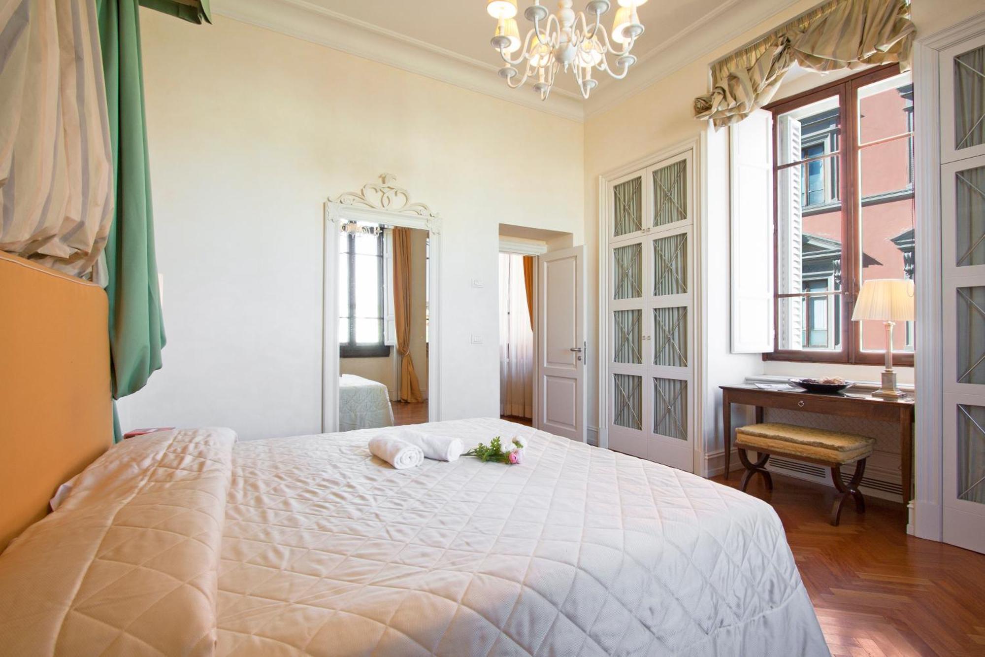 Serristori Palace Residence Флоренция Стая снимка